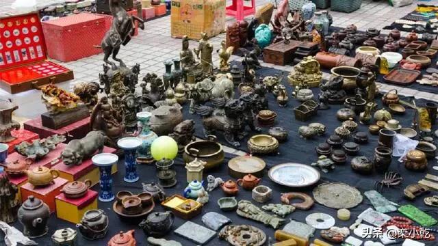 地摊上的假古玩<strong></p>
<p>币安官方</strong>,到底是哪来的?