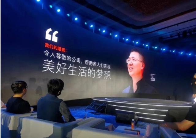 董宇辉怼趣店罗老板<strong></p>
<p>币安网创始人</strong>,为什么说一战封神?